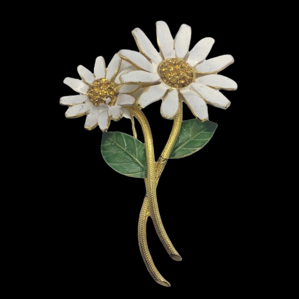 BSK jewelry gold tone daisy flower brooch green enamel leaves yellow rhinestones